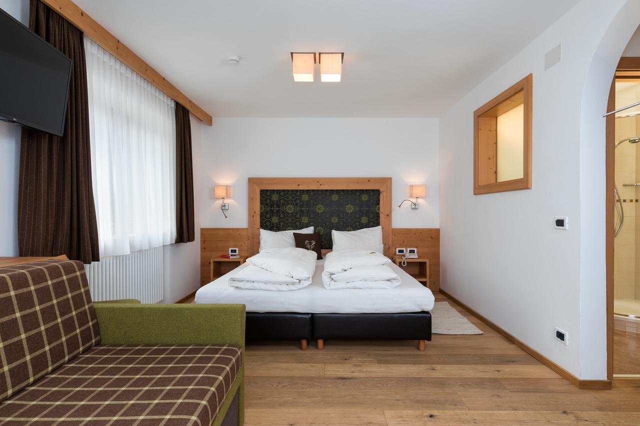 Hotel Christian Corvara In Badia Eksteriør bilde