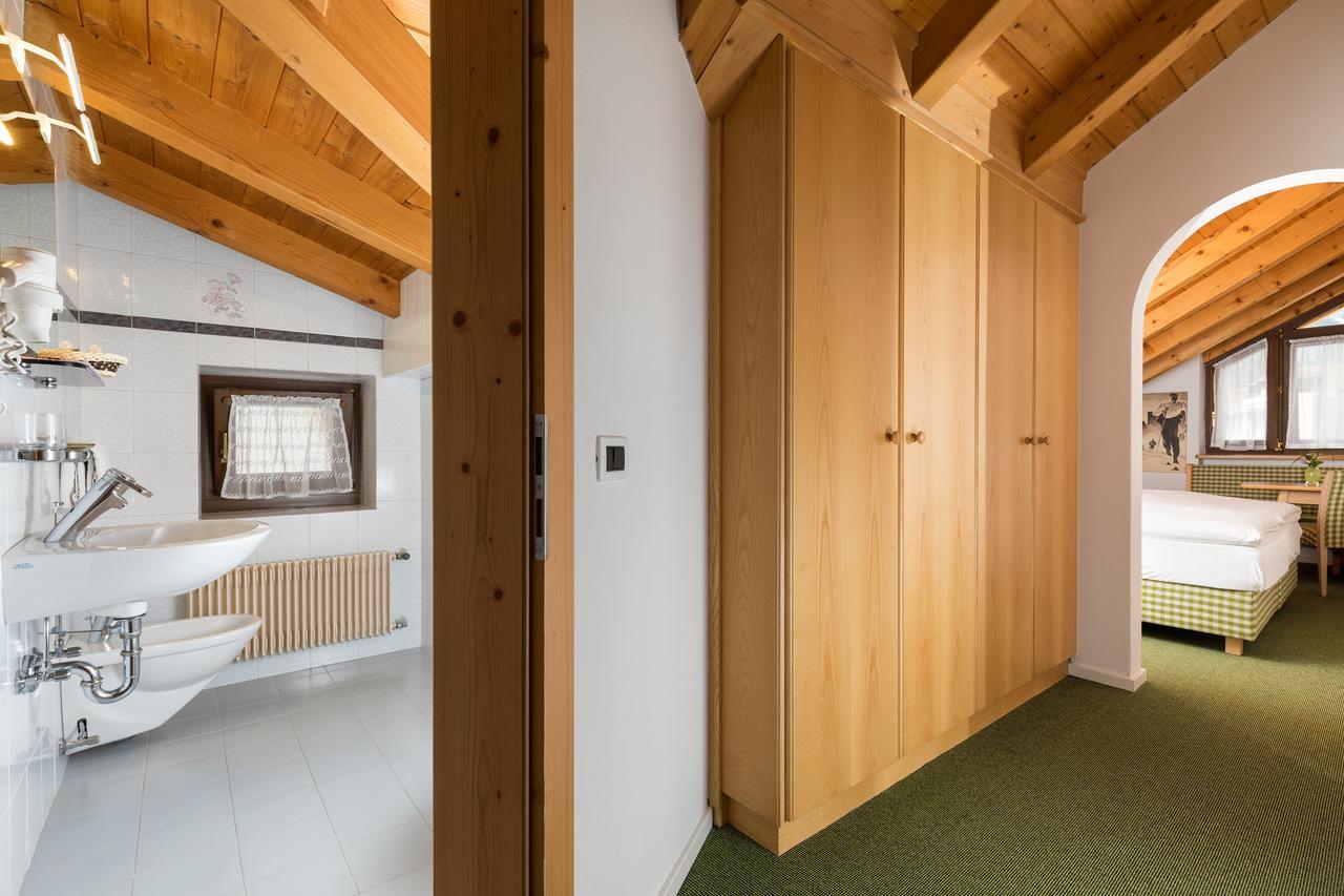 Hotel Christian Corvara In Badia Eksteriør bilde