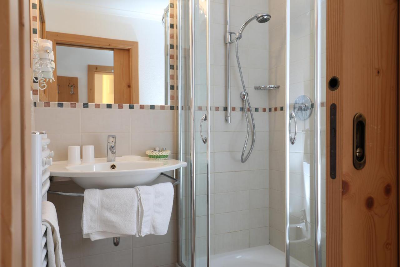 Hotel Christian Corvara In Badia Eksteriør bilde